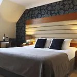 Country Hotel