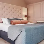 Country Hotel 3*