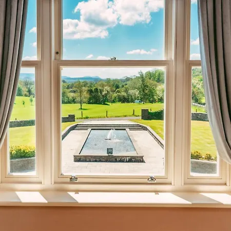 Country Hotel 3*