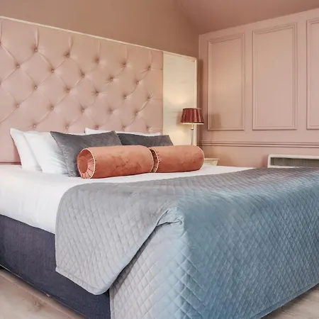 Country Hotel 3*