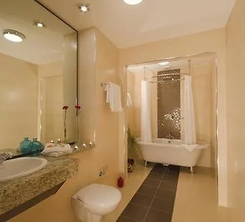 Country Hotel Westport